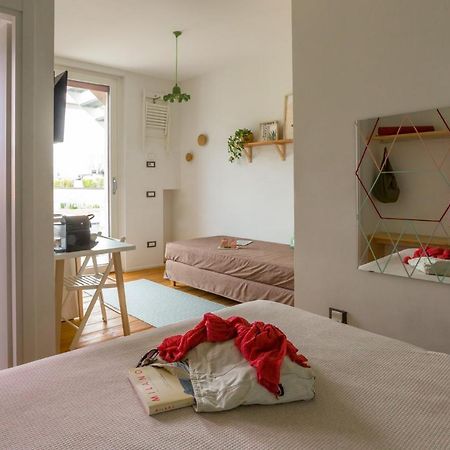Duomo Views, Light, Jungle-Inspired Studio With Terrace Milano Esterno foto